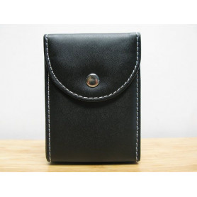 etui noir pour jeux de carte
